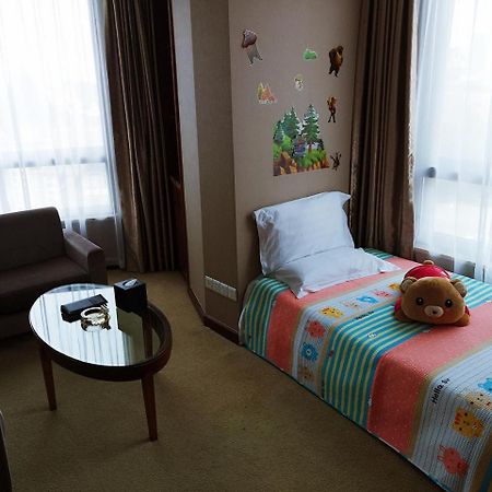 Dalian Furong International Hotel Екстериор снимка