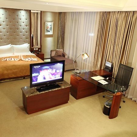 Dalian Furong International Hotel Екстериор снимка